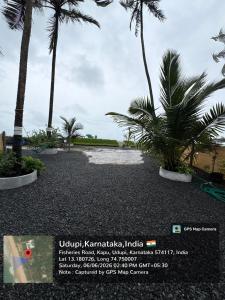 Mannath lands end Beach house