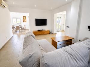 Villa Paradise by Expoholidays