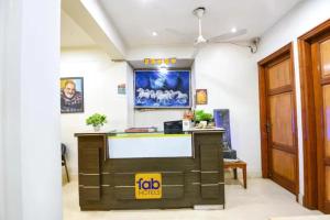 FabHotel The Lalit Vibes - Nr DLF Phase 2 & MG Road Metro