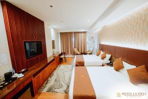 Hotel La Vista by Grotto Vista