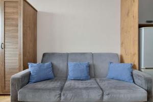 Cozy Pet-Friendly Apartment with Balcony by Noclegi Renters