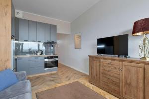 Cozy Pet-Friendly Apartment with Balcony by Noclegi Renters