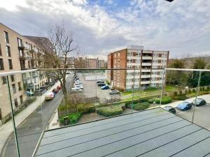 Modern 2 bedroom flat by Finsbury Park