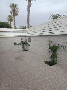 Casa unifamiliar a 10 pasos de la arena con parking