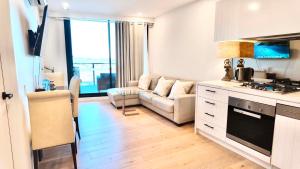 墨尔本 Twin King Ensuites apartment with Double Sofa Bed at M-city Apartment near Monash Uni Clayton, 3168, 单人房 大堂