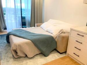 墨尔本 Twin King Ensuites apartment with Double Sofa Bed at M-city Apartment near Monash Uni Clayton, 3168, 单人房 套房