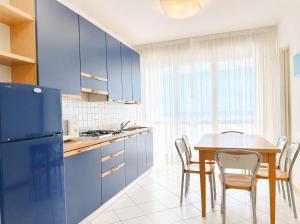 Villa Emy Fronte Mare - Carraro Immobiliare - Family Apartments