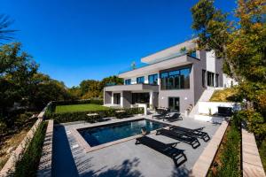 My Dalmatia - Sea View Villa Senti with private pool