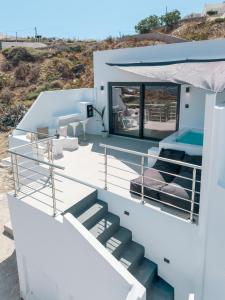 Lackos Luxury Suites