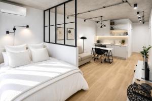Urban Spaces 3 Victoriei new building with parking and security