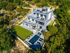 My Dalmatia - Sea View Villa Senti with private pool