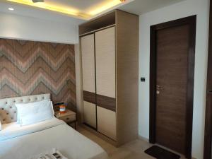 Vienna Studio near BKC Pool Wi-Fi Kitchen