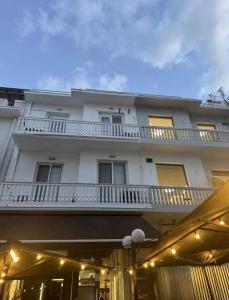 Mandraki City Center Apartments