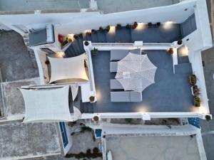 Asmeri Residence with Jacuzzi in Santorini