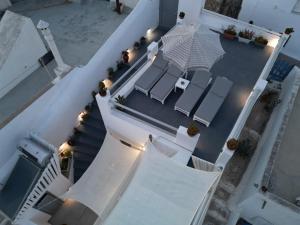 Asmeri Residence with Jacuzzi in Santorini