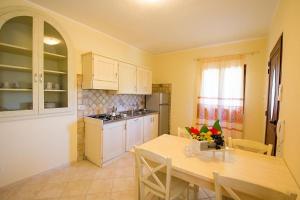 Relaxing Le Residenze del Maria Rosaria 1 Bedroom House sleeps 5
