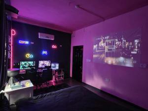 VV House and Cinema 2