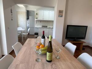 Nice Beach Apartment with Sea View Terrace