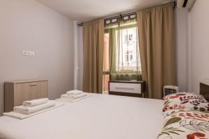 Marina Pearl • Top Center Varna