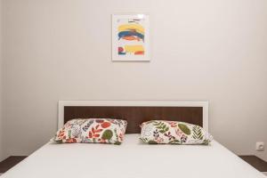 Marina Pearl • Top Center Varna