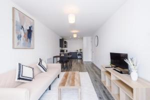 Stylish 1BDR Hospitals Nearby Free Parking