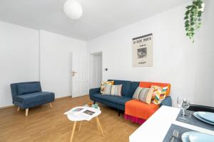 Cozy apartment near the Old Market Square Poznań Garbary 35 by Heyrent