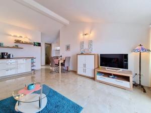Apartment Villa Nikaroni-3 by Interhome