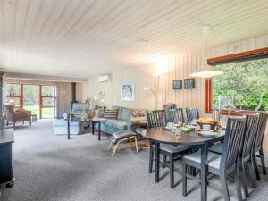 Holiday Home Eliane - 4km from the sea by Interhome