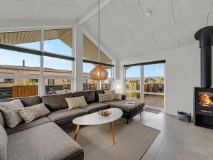 Holiday Home Niesina - from the sea by Interhome