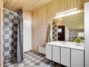 Holiday Home Ellen - 289m from the sea by Interhome