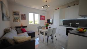 Seaview apartment TAJM GARDEN & private parking