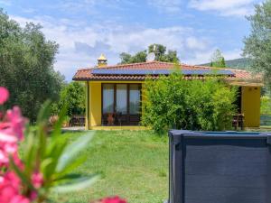 Holiday Home Cottage Girasole di Mare by Interhome