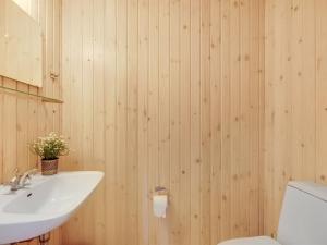 Holiday Home Aashild - 400m from the sea by Interhome