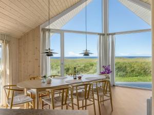 Holiday Home Tilje - 80m from the sea by Interhome