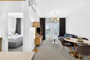 Your Central Paradise Apartments - Wander, Dine & Shop
