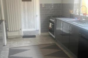 Central Sutton on Sea 4-Bed House Sleeps 8