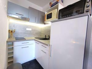 Studio avec balcon vue pistes - 4 pers. - FR-1-457-513