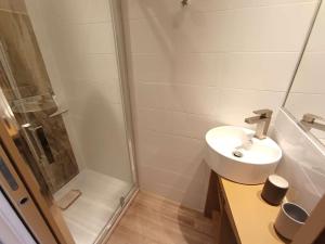 Studio Est avec parking - 4 pers. - FR-1-457-532
