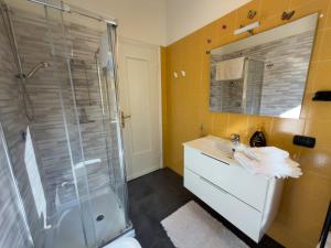Piacenza Central Apartment 5 min Piazza Cavalli