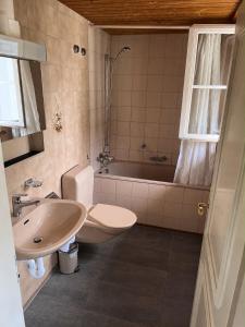 Simple flat 72 m2 in the centre of Burgdorf with private parking