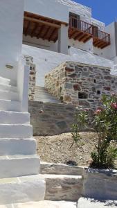 Athina Exquisite Houses Sifnos Greece