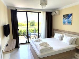 APART-HOTEL Stamopolu Lux с изглед към морето