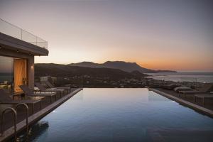 Villa Thealon I New luxury villa with sea view and private infinity pool