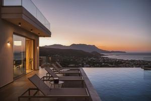 Villa Thealon I New luxury villa with sea view and private infinity pool