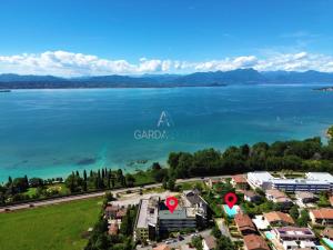 Aureliano Apartment - Solarium Lake view and Pool