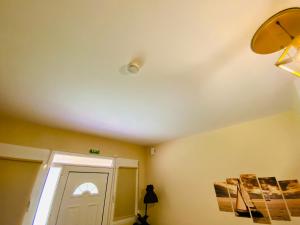 IKIES LUXURY MAISONETTE 200m from the beach