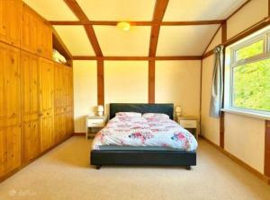 Athlone country house near lake