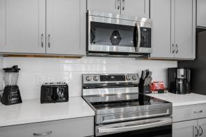Luxury-Inspired Stay Near Disney With Resort & Waterpark Access - 7817Sd