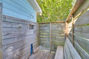 Steps to Ocean! Family-Friendly Carolina Beach Gem