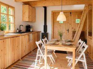 Lake Cabin Rosia Montana